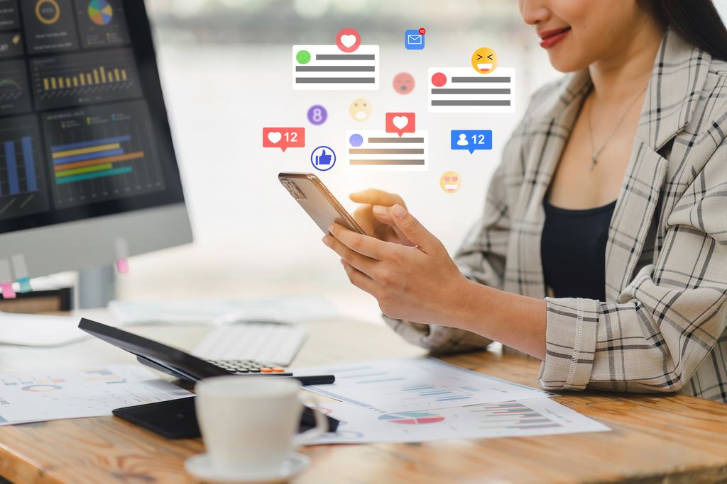 Tiếp thị người có sức ảnh hưởng: Khai phá sức mạnh của Micro-Influencer đối với các doanh nghiệp vừa và nhỏ tại Việt Nam Tiếp thị người có sức ảnh hưởng: Khai phá sức mạnh của Micro-Influencer đối với các doanh nghiệp vừa và nhỏ tại Việt Nam