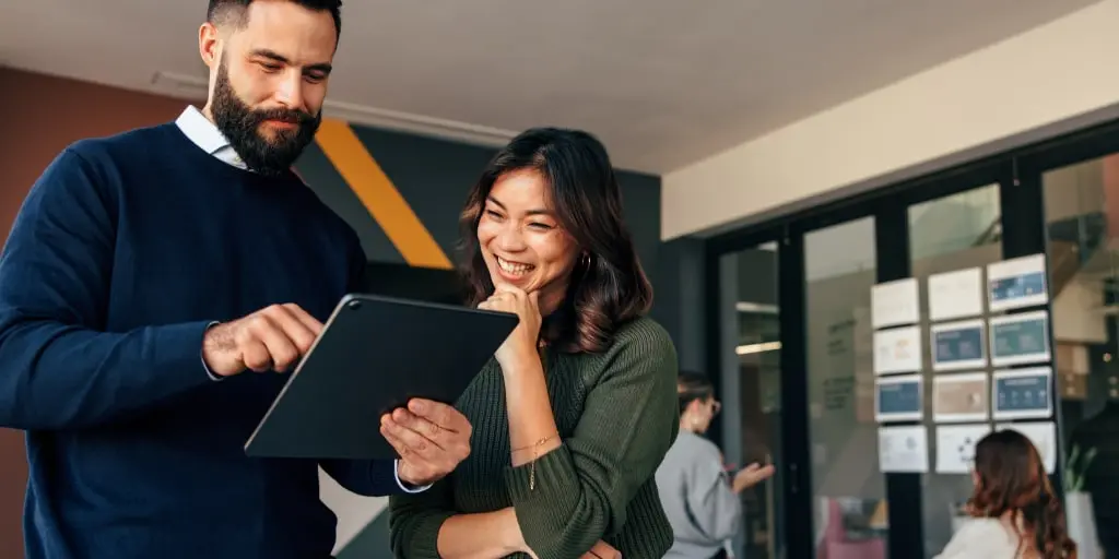 Đi tìm con đường sự nghiệp: Làm thế nào để trở thành giám đốc sales với khởi đầu từ nhân viên sales thấp nhất? 