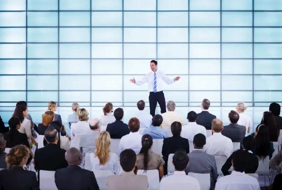 Làm sao để cân bằng mục tiêu cá nhân và mục tiêu chung khi làm việc nhóm